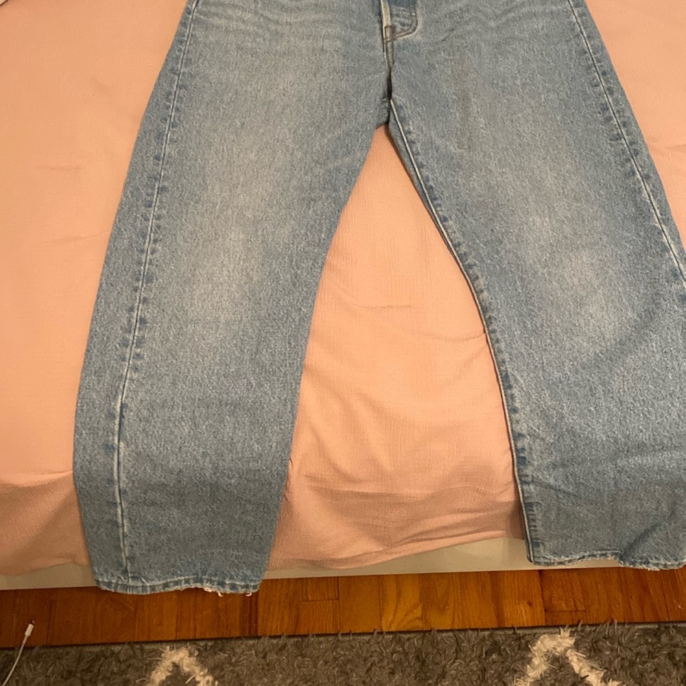 Levi’s 501 straight jeans, Barley worn. Size W26 L26 Denim wash